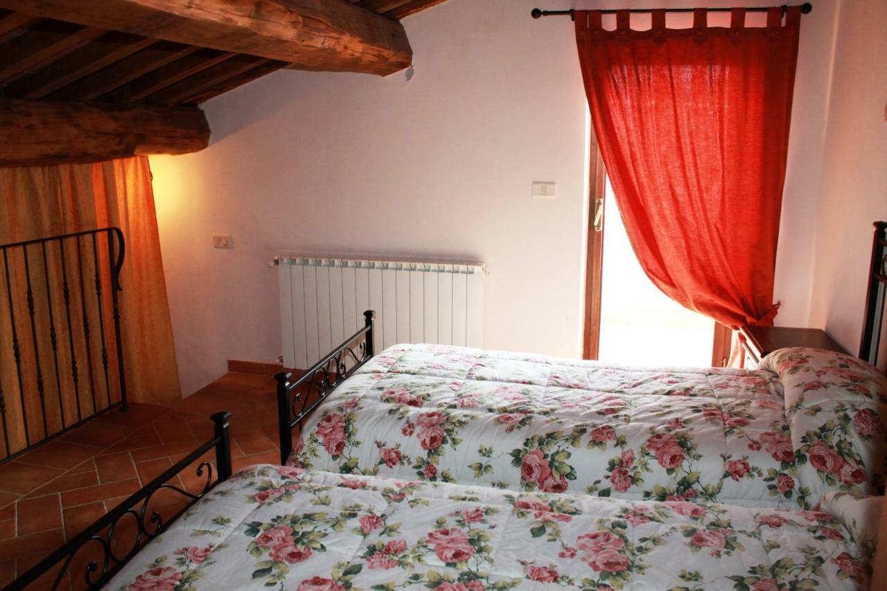 La Casa Del Calzolaio Hotel Radicofani Kültér fotó